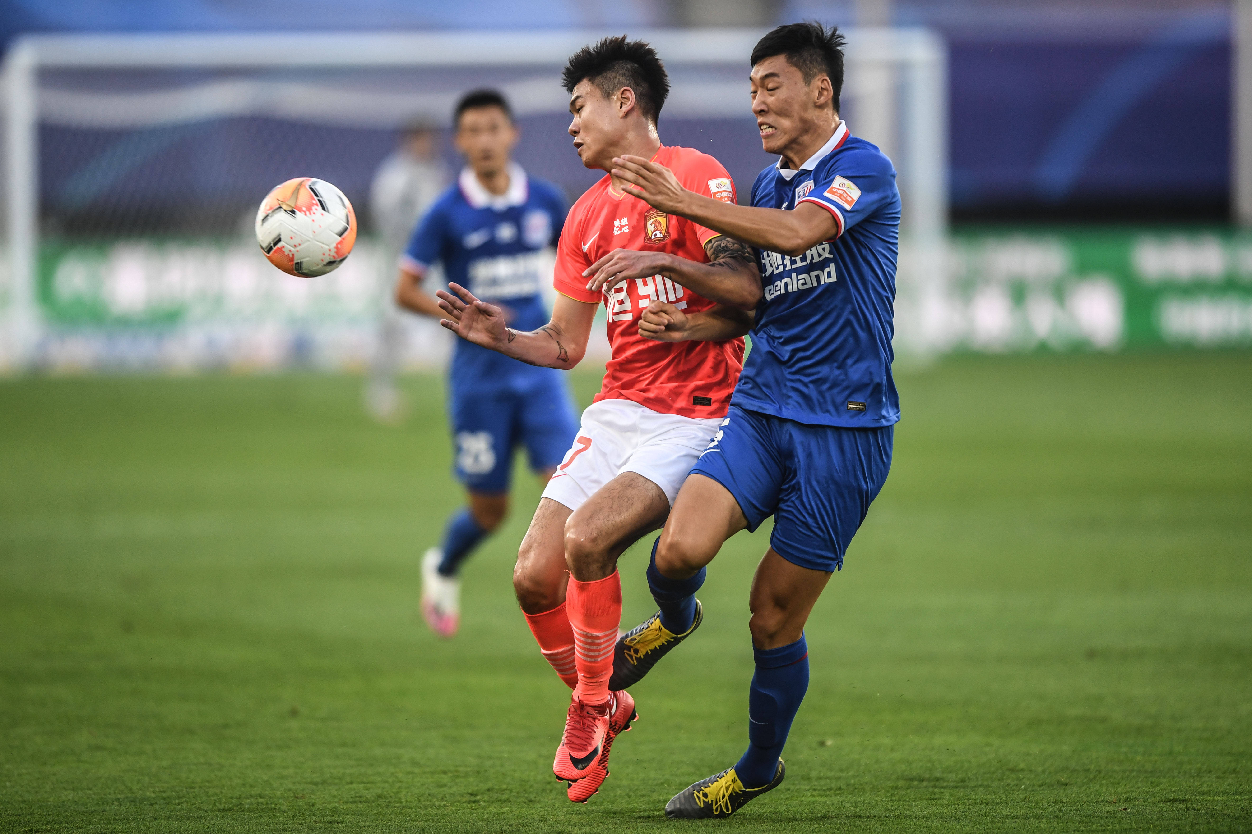 足球比赛直播中超2019_(足球比赛直播中超2019年)