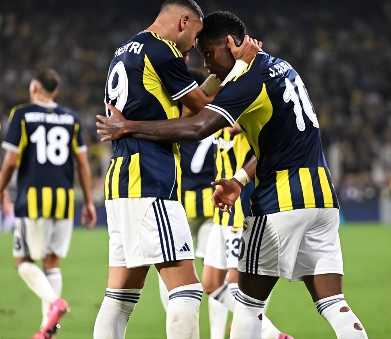 关于穆帅：纽卡球迷知道本菲卡离进球更近本菲卡不敌纽卡的信息  第1张