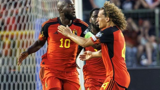 关于曝巴雷拉拒绝利雅得新月坚持留队的信息 第2张 关于曝巴雷拉拒绝利雅得新月坚持留队的信息 第2张