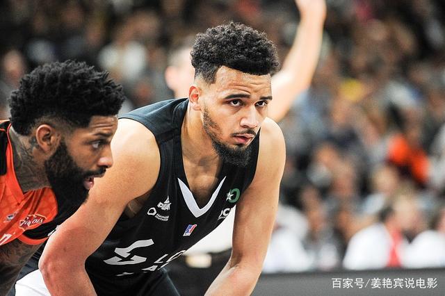 关于科莫与贝蒂斯爆发斗殴后球员道歉双方矛盾已经化解的信息