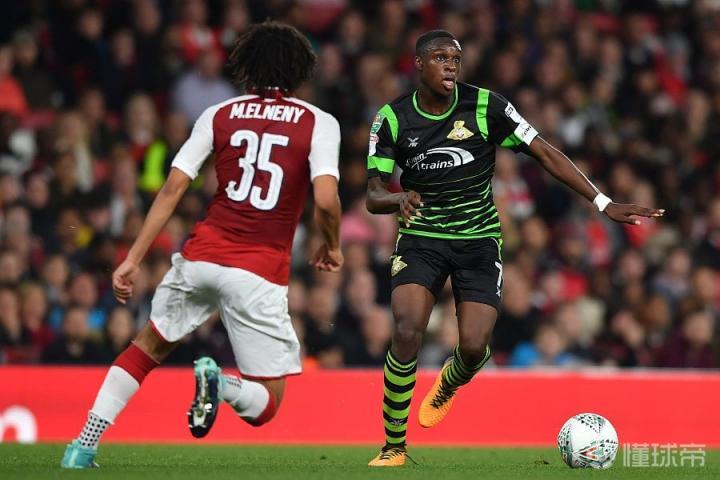 关于曝曼城寻求回签特拉福德合同中有4000万英镑的回购条款的信息 第1张 关于曝曼城寻求回签特拉福德合同中有4000万英镑的回购条款的信息 第1张