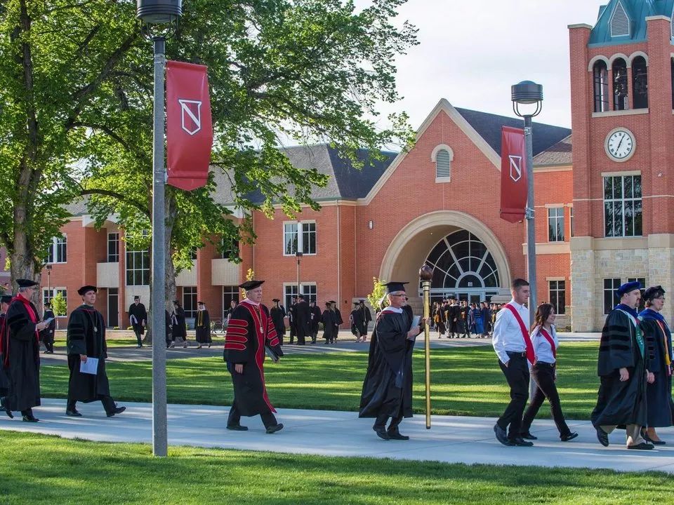 NCAA:犹他大学VS大峡谷大学的简单介绍  第2张