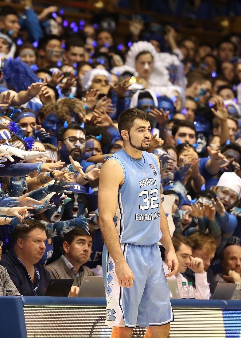 NCAA:弗吉尼亚理工大学VS布莱恩特大学的简单介绍  第1张