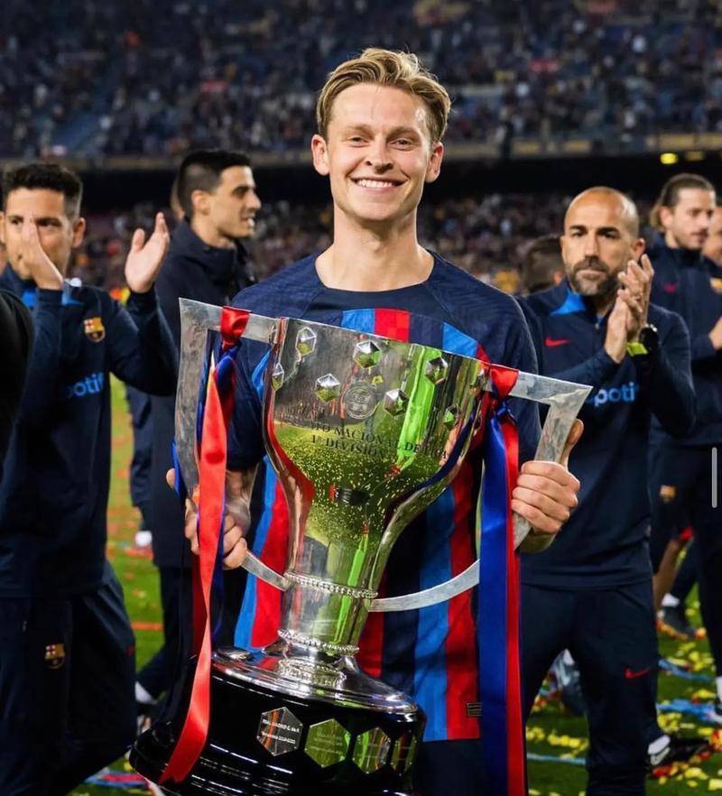 曝巴萨急于完成德容续约有利于俱乐部财务空间的简单介绍  第1张