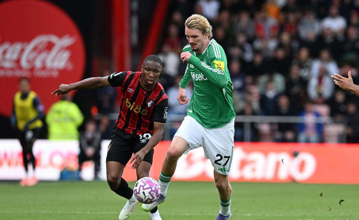 包含曝拜仁不考虑签下哈维西蒙斯拜仁已错过维尔茨的词条  第1张