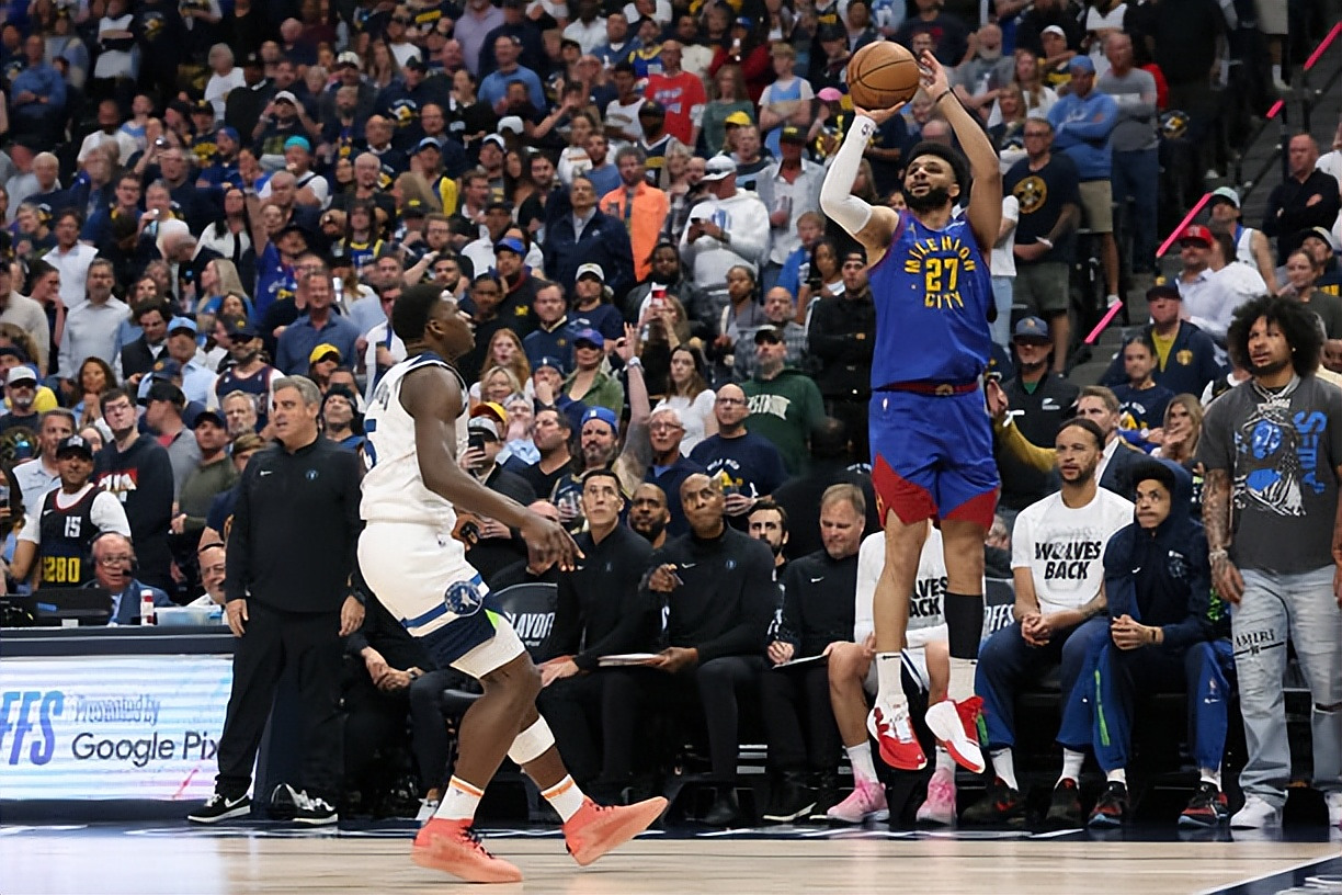 NCAA:明尼苏达大学VS旧金山大学的简单介绍  第1张