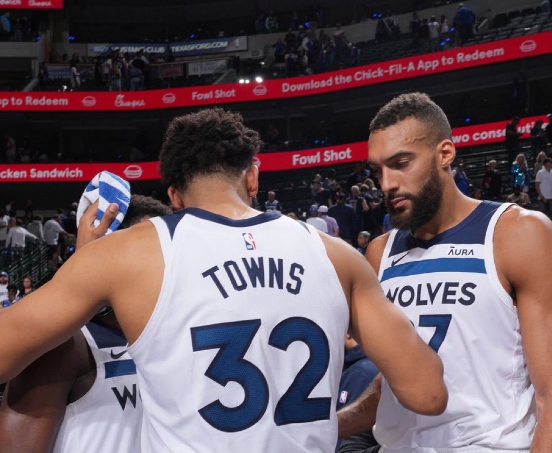 NBA-G:爱荷华狼队VS风城公牛的简单介绍