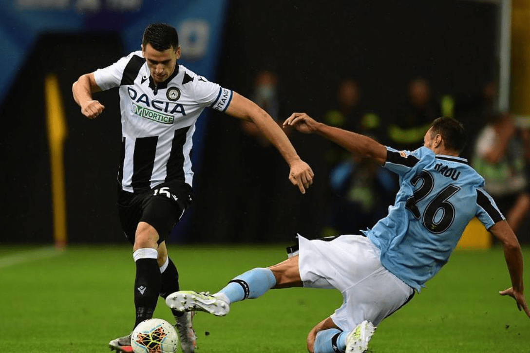 包含尤文图斯与乔纳森戴维进行接触斑马军团将球员作为锋线引援目标的词条