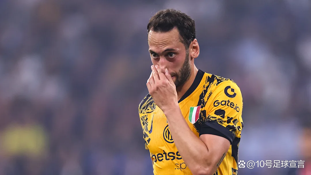 关于新月向恰尔汗奥卢开2000万年薪报价恰尔汗奥卢准备离开国米的信息 第2张 关于新月向恰尔汗奥卢开2000万年薪报价恰尔汗奥卢准备离开国米的信息 第2张