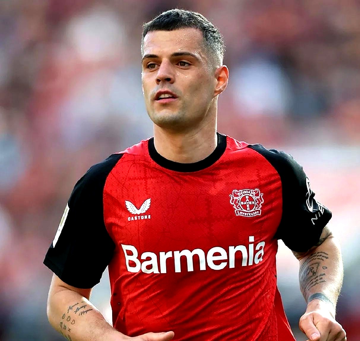 曝伊萨克将与纽卡官员会面球员已回到训练场的简单介绍  第1张