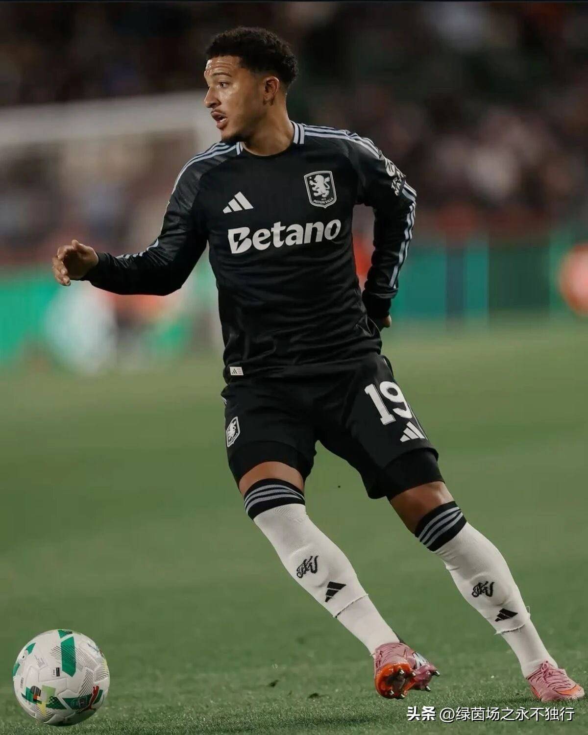 罗马询价桑乔曼联希望永久转会出售 第1张 罗马询价桑乔曼联希望永久转会出售 第1张