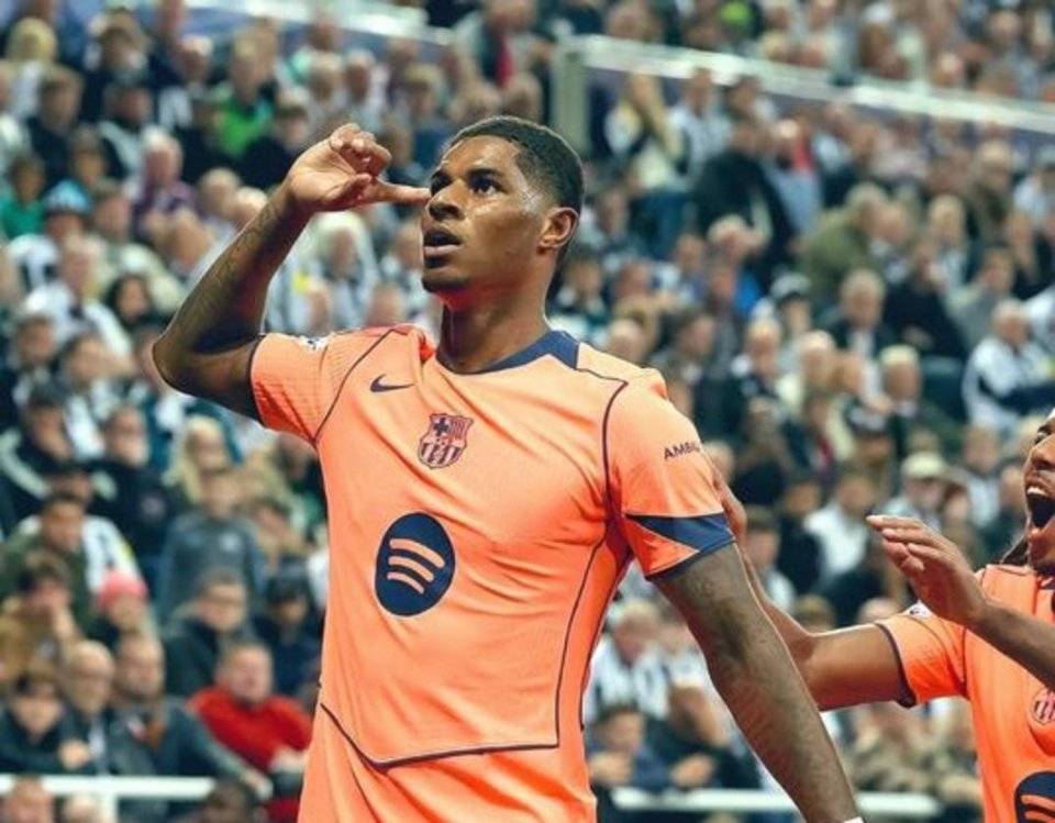 关于曼联明夏将签一名新中场卡塞米罗和乌加特离队二选一的信息  第2张