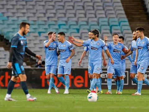 世预赛阿塞拜疆0-2冰岛冰岛升至第二的简单介绍