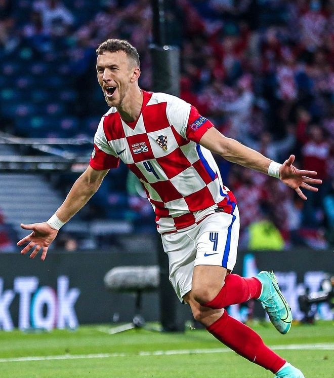 弗里克红牌上诉被驳回将缺席西班牙国家德比  第1张