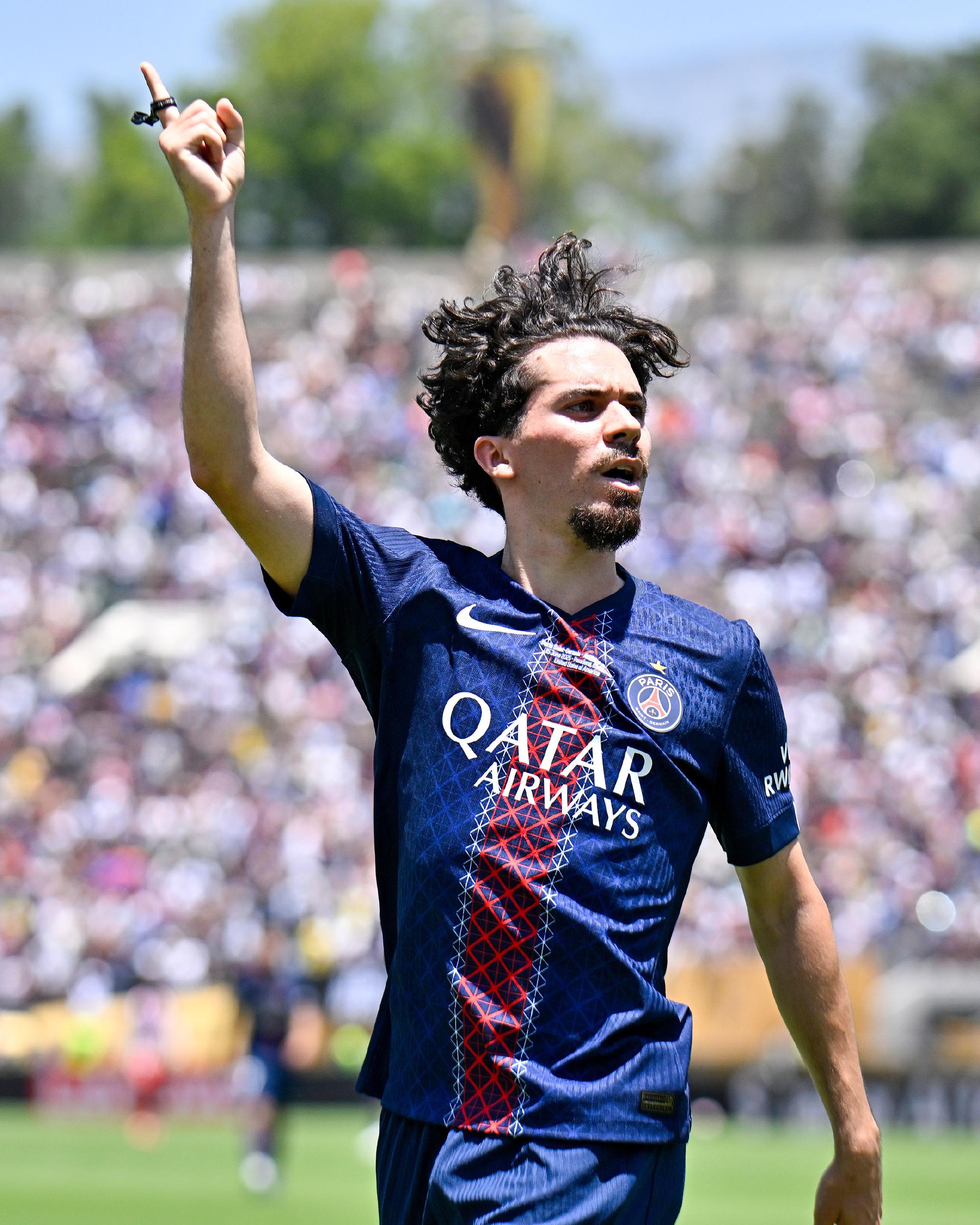 关于世俱杯巴黎圣日耳曼4-0迈阿密国际顺利晋级8强的信息  第1张