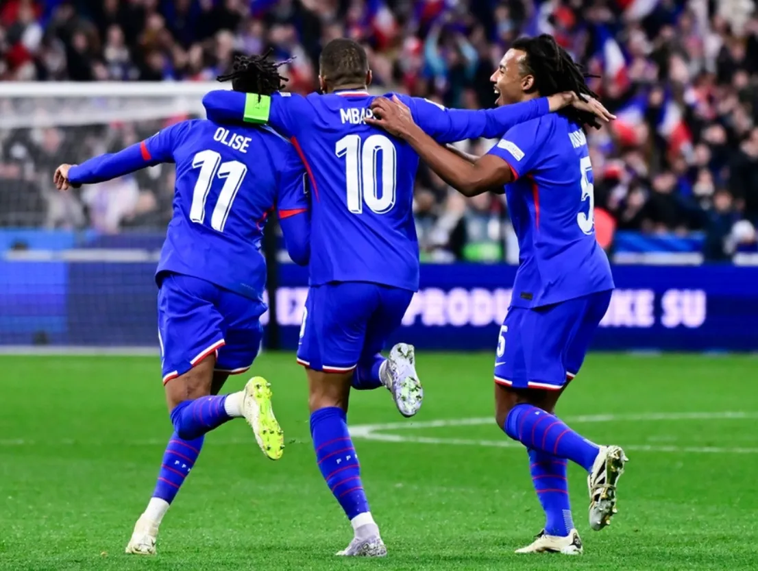 世预赛法国2-0战胜乌克兰高卢雄鸡取得开门红的简单介绍 第2张 世预赛法国2-0战胜乌克兰高卢雄鸡取得开门红的简单介绍 第2张