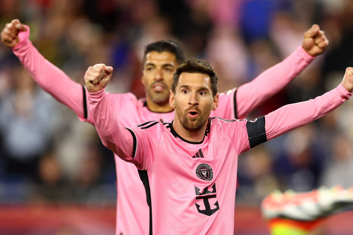 梅西19场比赛13球3助直接参与16球  第1张