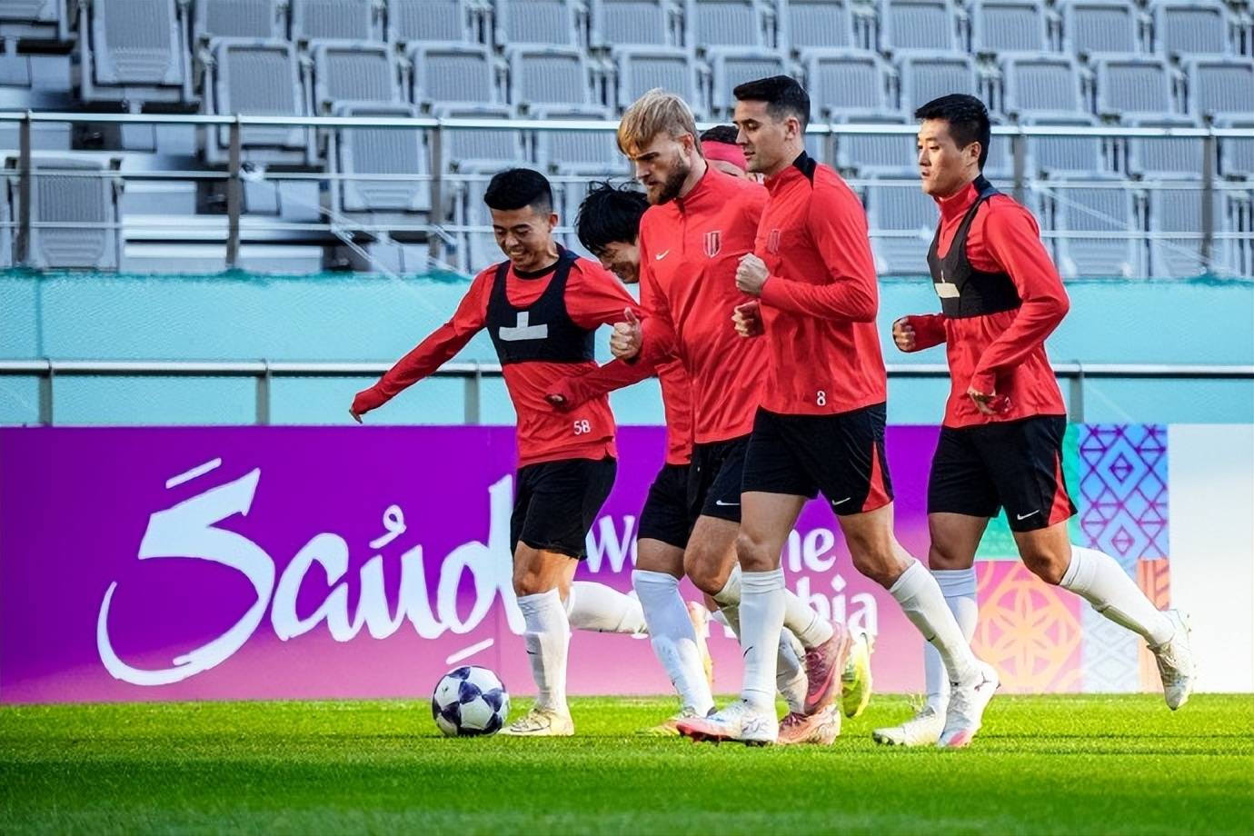 包含海港亚冠三场难求一胜为联赛争冠或放弃亚冠的词条  第1张