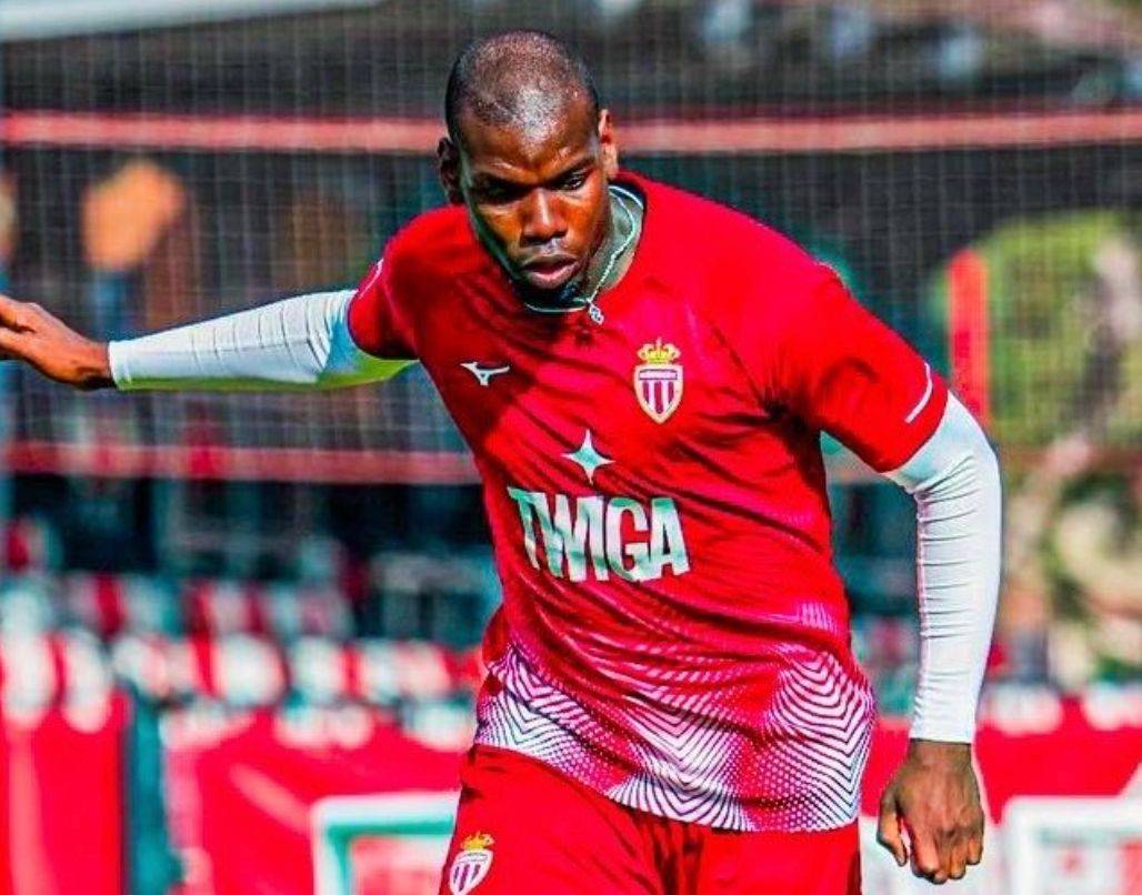 博格巴自由加盟摩纳哥两年合同已经准备好了的简单介绍  第1张