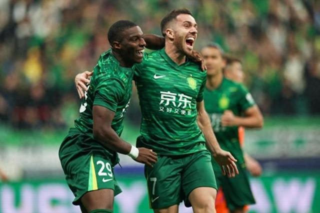 中超北京国安4-3逆转浙江队法比奥连场破门国安终结3轮不胜的简单介绍
