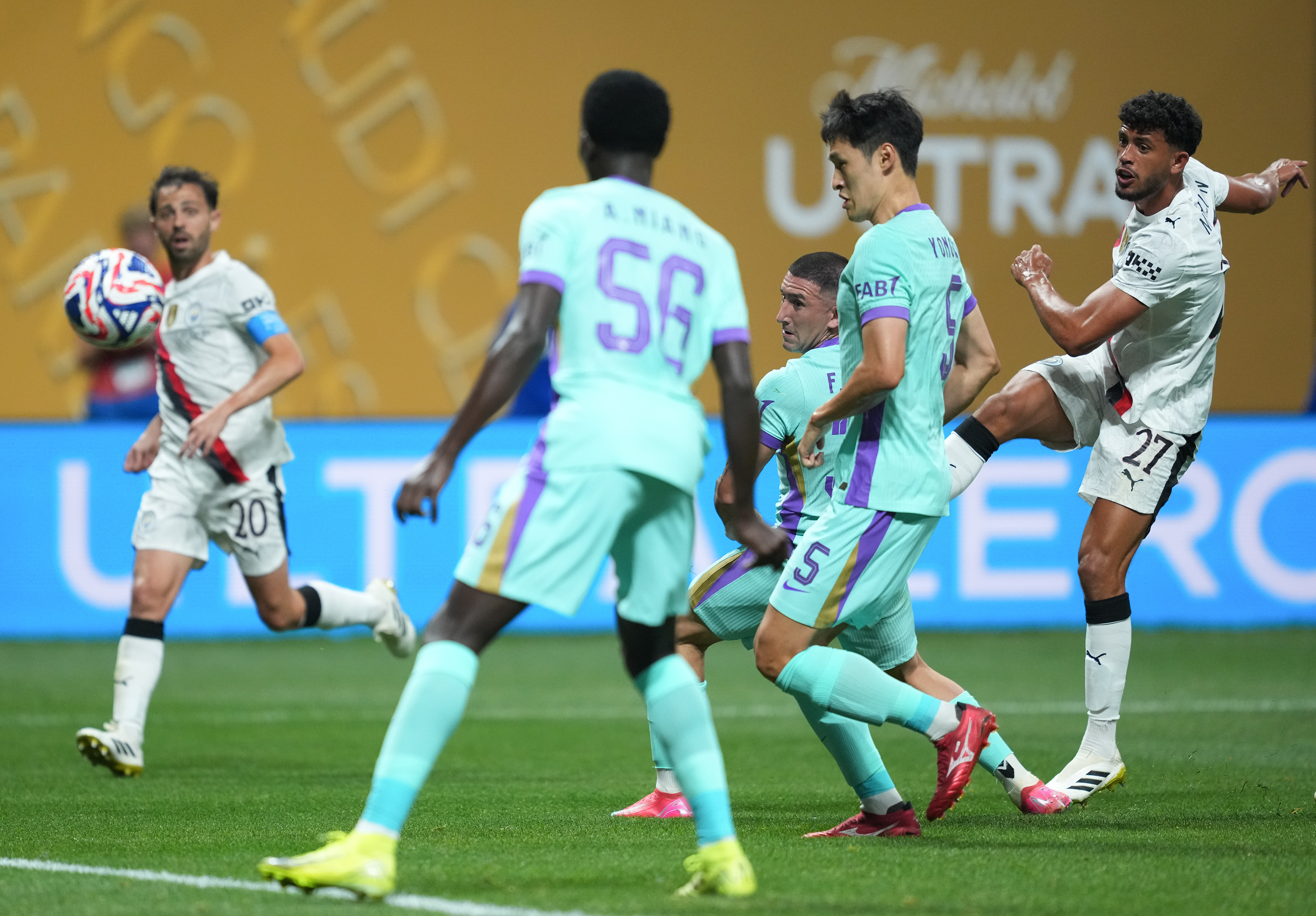 世俱杯曼城6-0艾因两连胜提前出线的简单介绍  第1张