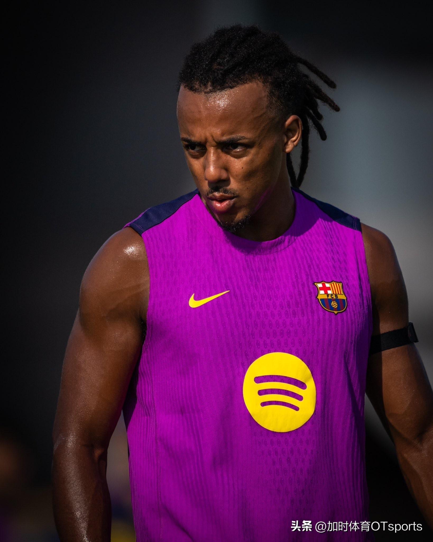 包含巴萨将与孔德续约志在稳固后防核心的词条  第2张